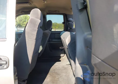 2002 Chevrolet Silverado 2500 Ls z USA, uszkodzony, nr VIN 1GCGK29U52Z141722